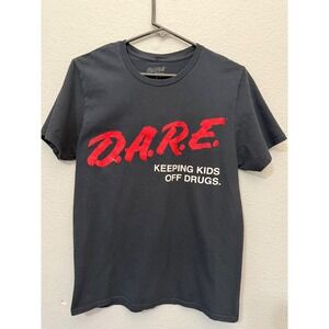DARE Keeping Kids Off Drugs Graphic T-Shirt M Black Red Cotton Retro Nostalgic